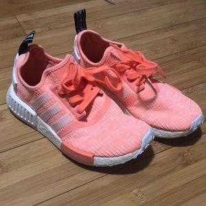Women’s Adidas NMD R1 sneakers